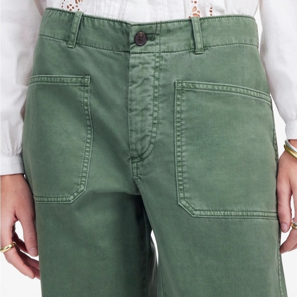 Madewell The Taper-Leg Utility Pant in Garment-Dyed Twill green - Picture 5 of 7